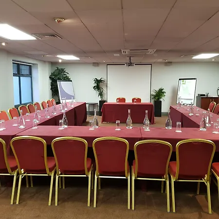 Maldron Hotel, Newlands Cross Hotel 4*