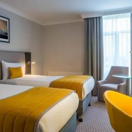 Maldron Hotel, Newlands Cross 4*