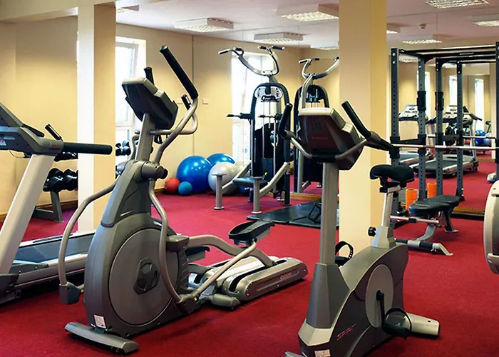 Отель Maldron Hotel, Newlands Cross