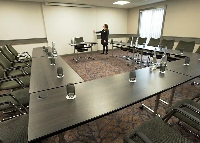 Отель Maldron Hotel, Newlands Cross Клондолкин