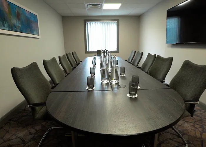 Hotel Maldron Hotel, Newlands Cross 4*