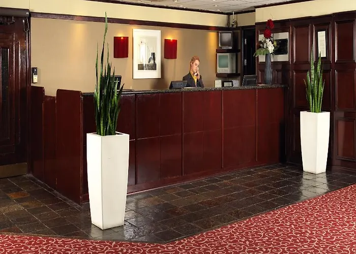 Maldron Hotel, Newlands Cross Отель