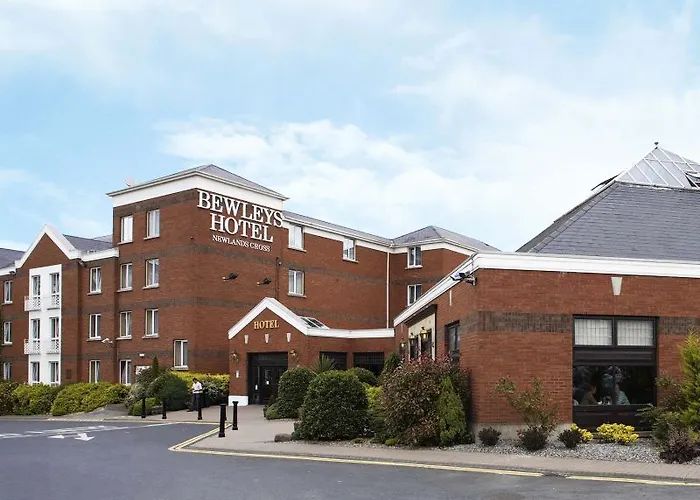 Отель Maldron Hotel, Newlands Cross