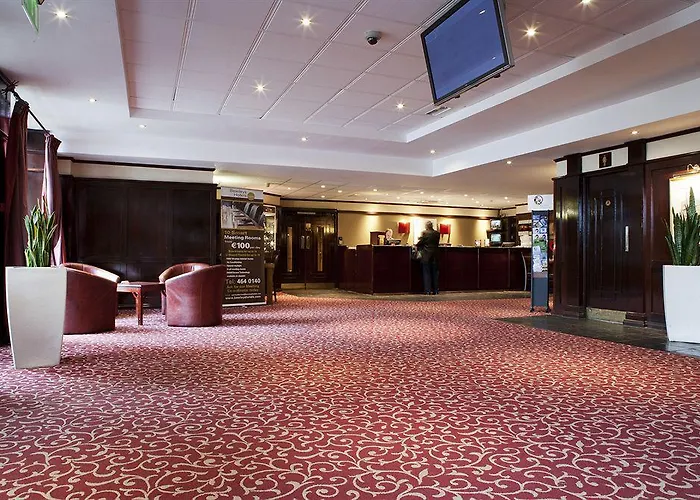 Maldron Hotel, Newlands Cross 4*
